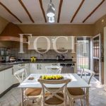 Perfect family home: central and spacious